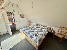 Abstellraum DG Charmante, lichtdurchflutete 1-Zimmer-DG-Wohnung mit Abstellraum