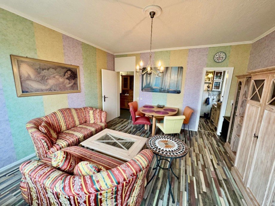 Wohnzimmer Etagenwohnung B�sum