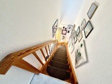 Treppe Ruheoase in B�sum - gro�z�giges Wohnen mit Wintergarten und Traumgarten