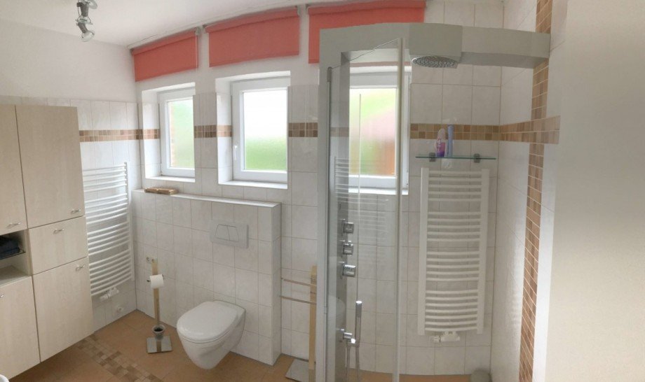 Badezimmer Einfamilienhaus B�sum