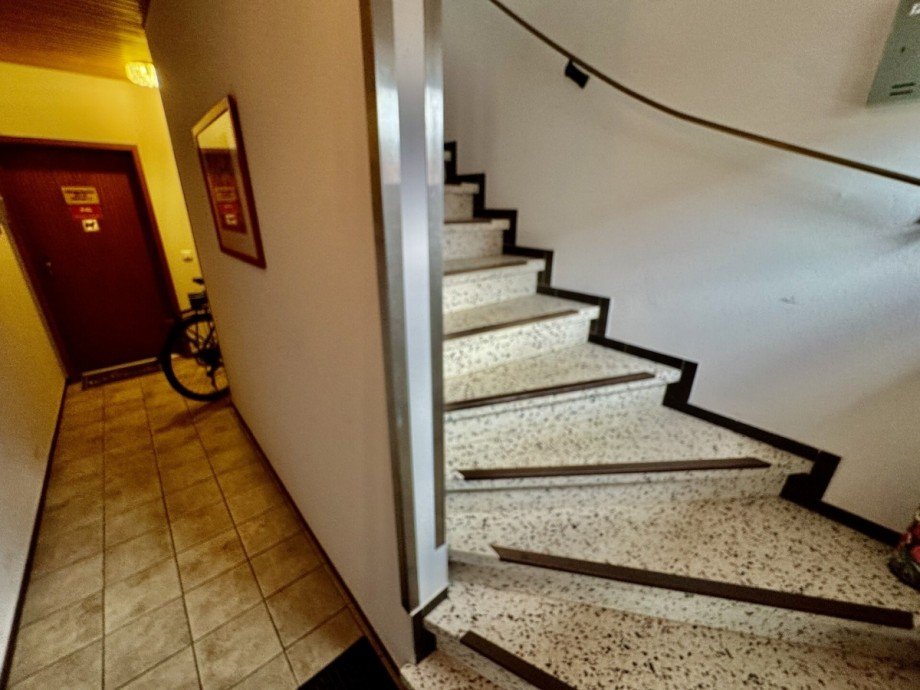 Flur EG Etagenwohnung B�sum
