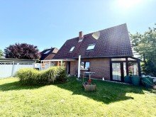 Hausansicht Ruheoase in B�sum - gro�z�giges Wohnen mit Wintergarten und Traumgarten