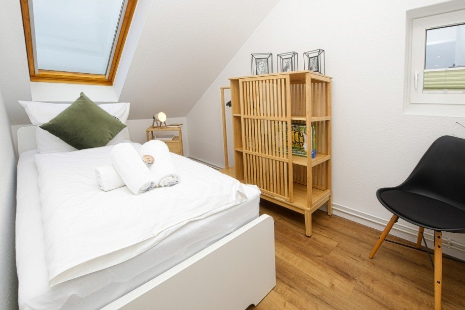 Schlafen 2 Dachgeschosswohnung B�sum