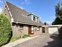 Hausansicht Endlich Platz f�r das, was wirklich z�hlt - Gro�z�giges Familienhaus in B�sum
