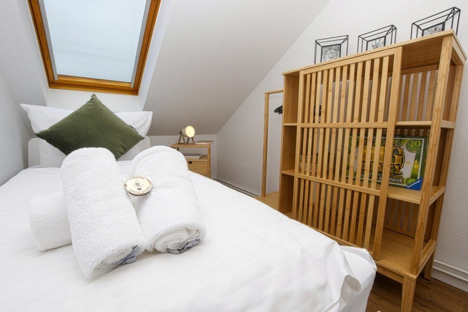 Schlafen 2 Dachgeschosswohnung B�sum