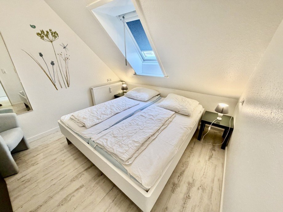 Schlafzimmer Dachgeschosswohnung B�sum