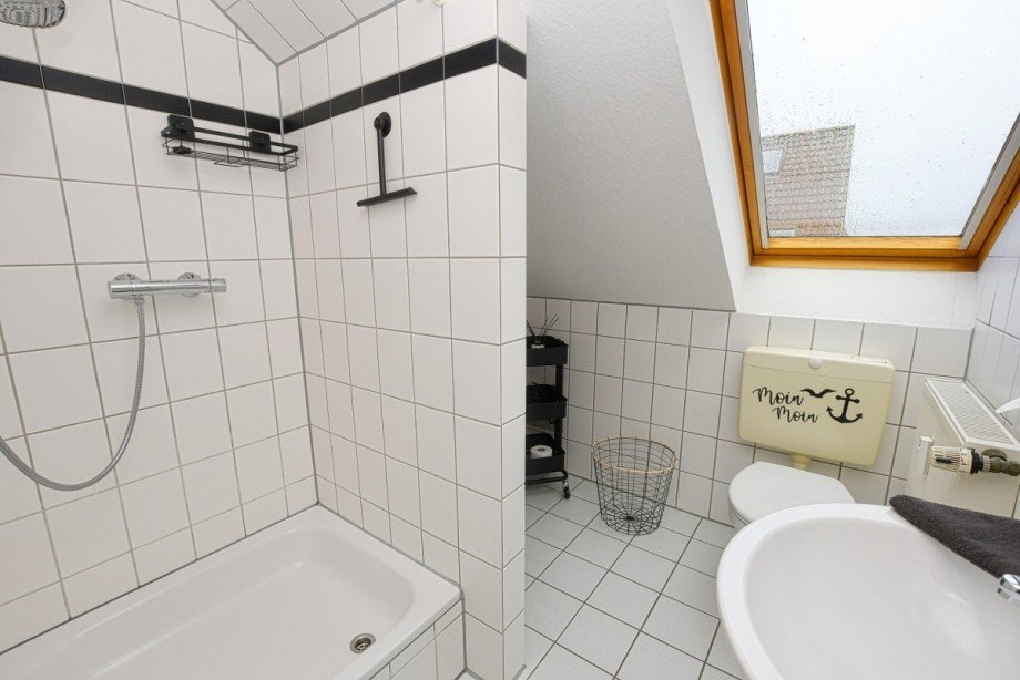 Bad Dachgeschosswohnung B�sum