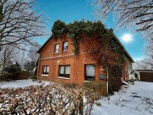 Hausansicht F�r Macher, Tr�umer und Schrauber: Bauernhaus mit ausgebauter Scheune auf ca 1.000 m�