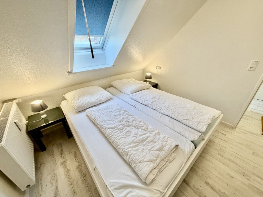 Schlafzimmer Dachgeschosswohnung B�sum