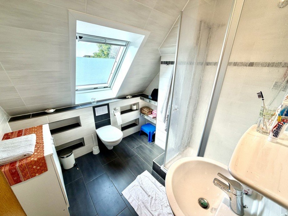 Bad Etagenwohnung B�sum