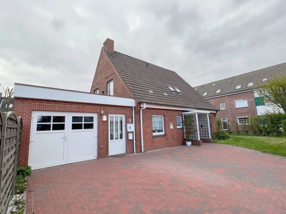 Hausansicht Einfamilienhaus B�sum