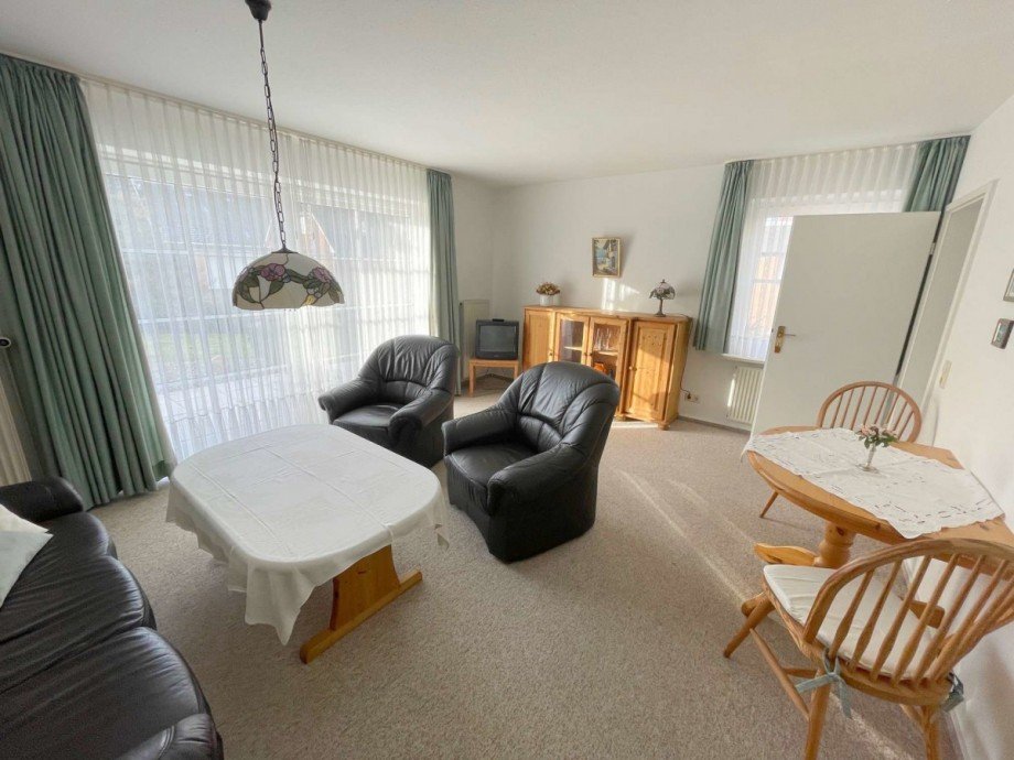 Wohnzimmer Mehrfamilienhaus B�sum