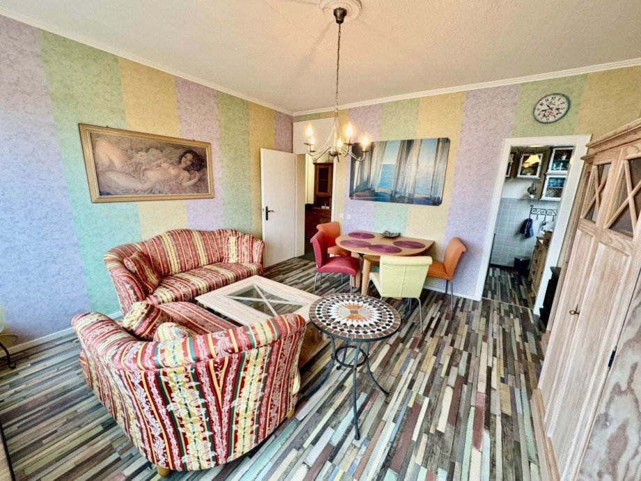 Wohnzimmer Etagenwohnung B�sum