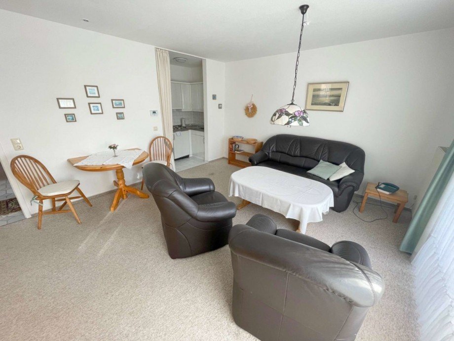 Wohnzimmer Mehrfamilienhaus B�sum