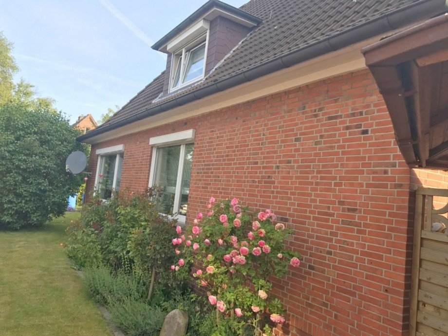 Hausansicht Einfamilienhaus B�sum