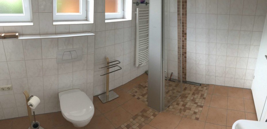 Badezimmer Einfamilienhaus B�sum