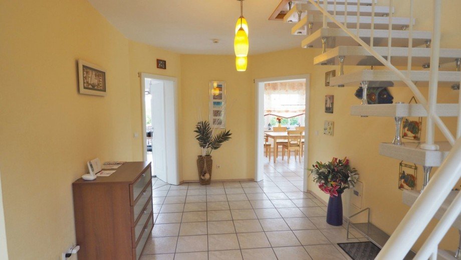 Flur Einfamilienhaus B�sum