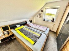 Schlafzimmer Vor den Toren B�sums! | Ansprechendes 4-Zimmer Einfamilienhaus in ruhiger Wohnlage!