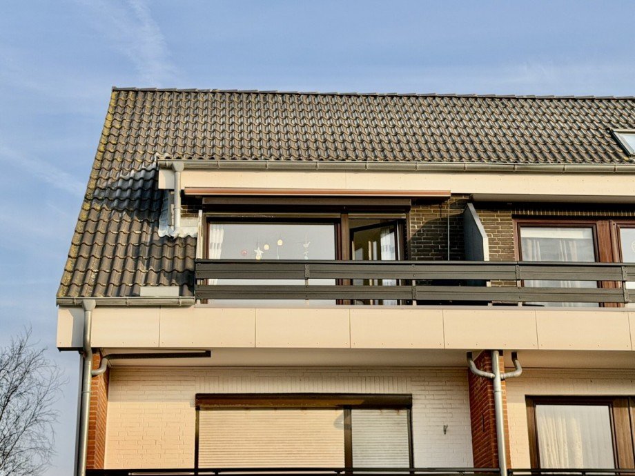 Hausansicht Dachgeschosswohnung B�sum