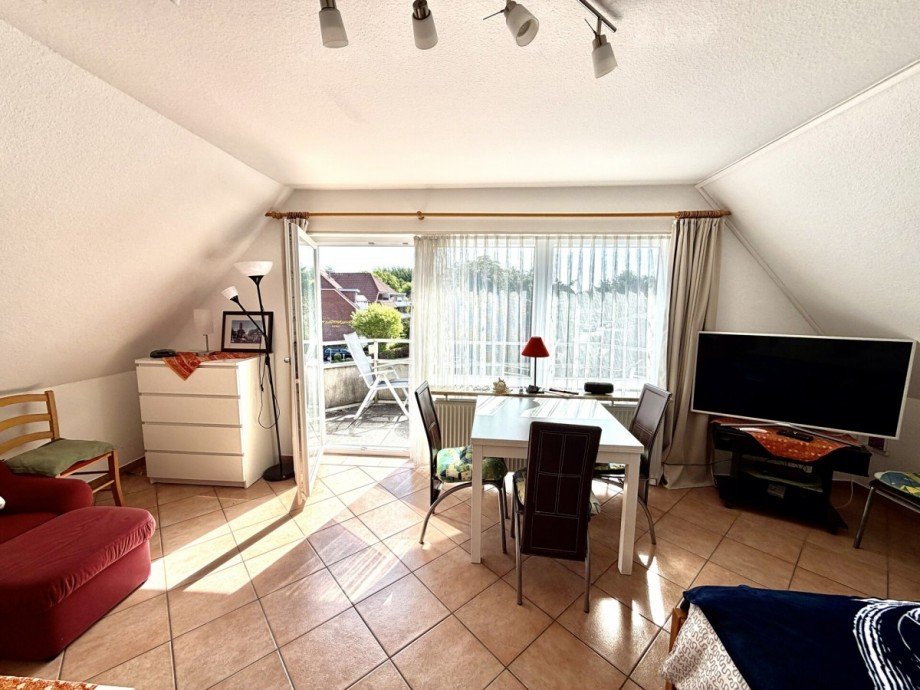 Wohn/ Schlafbereich Etagenwohnung B�sum
